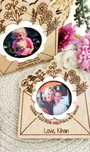 Load image into Gallery viewer, Mother&#39;s Day magnetic picture frame
