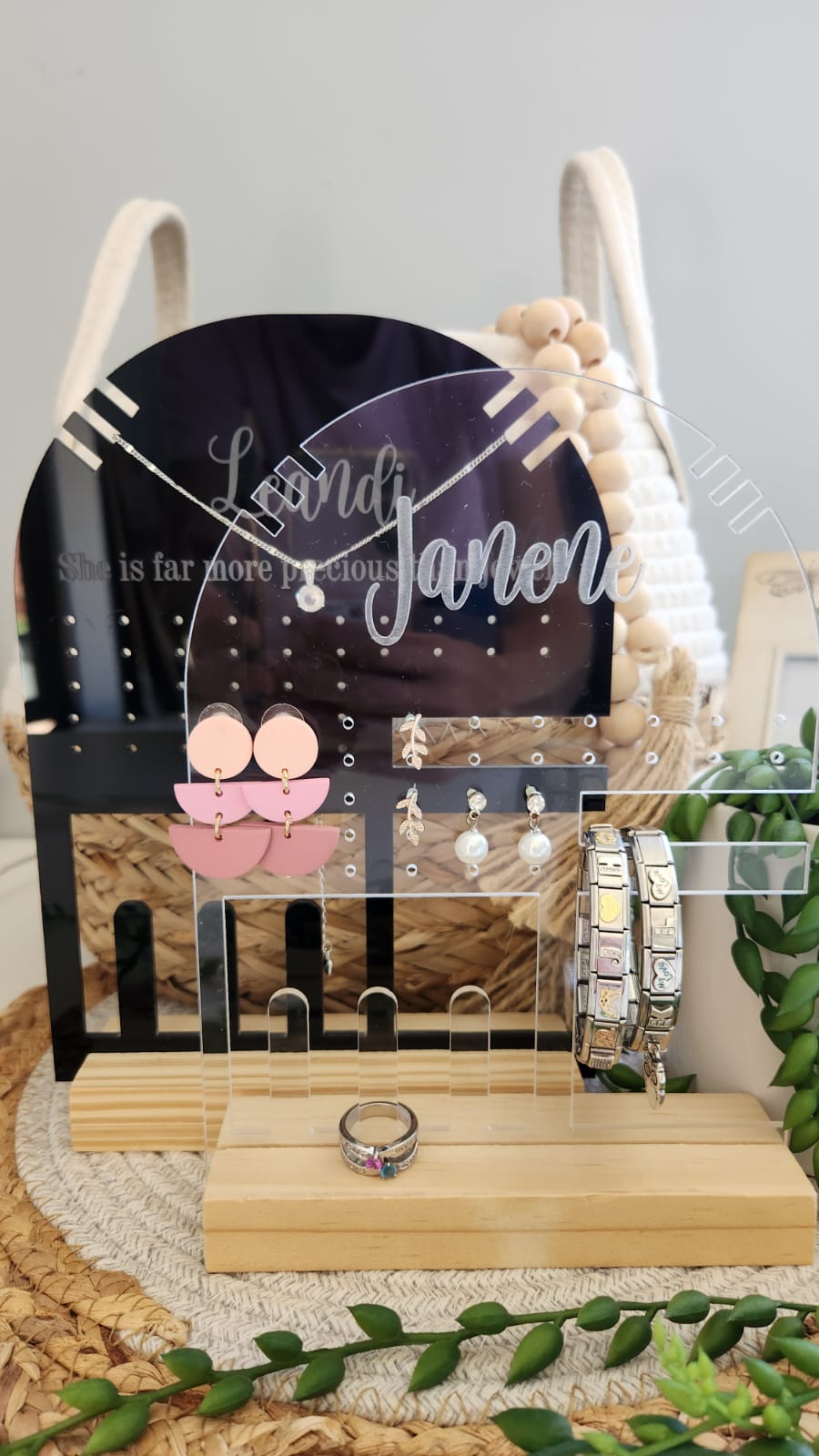 Personalised acrylic jewelry stand