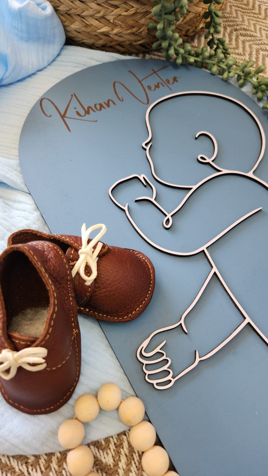 Scale 1:1 Baby outline plaque (Exact measurement of your baby at birth)