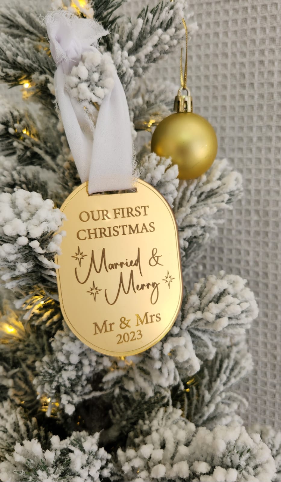1st Chrstmas as Mr and Mrs tree ornament (personalised)