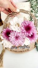 Load image into Gallery viewer, Mother&#39;s Day Flower basket
