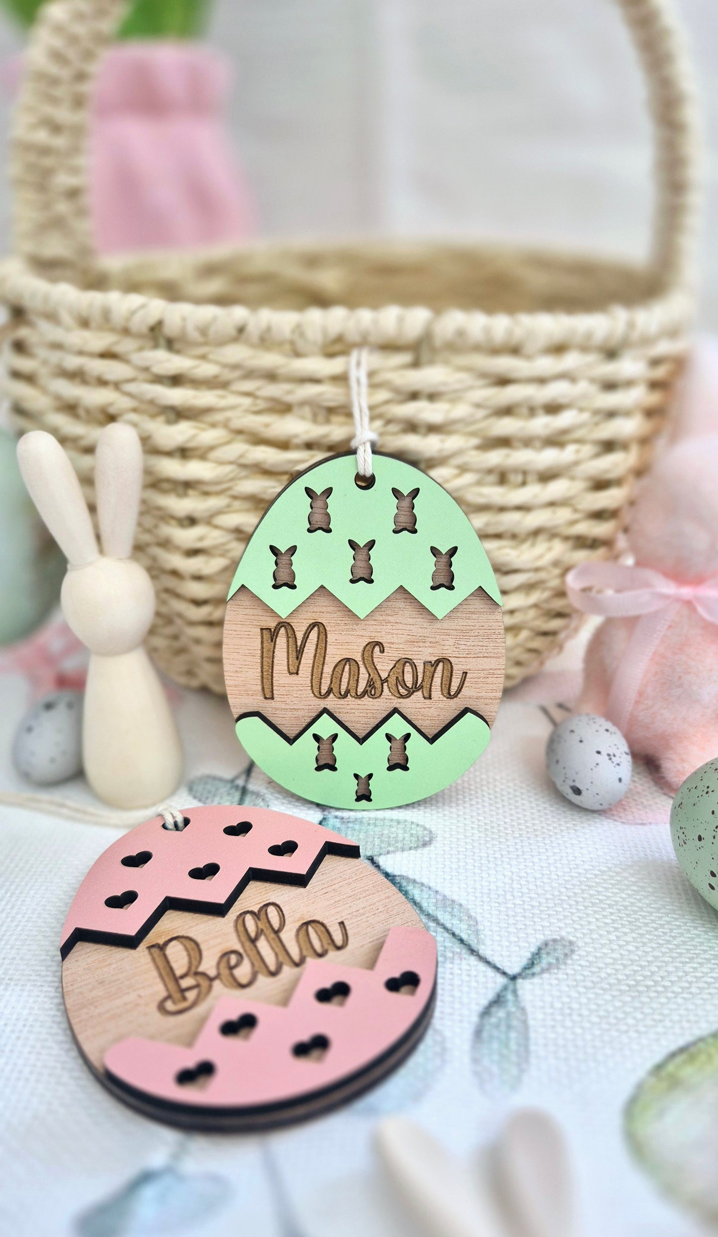 Cracked egg Double Layer Tag