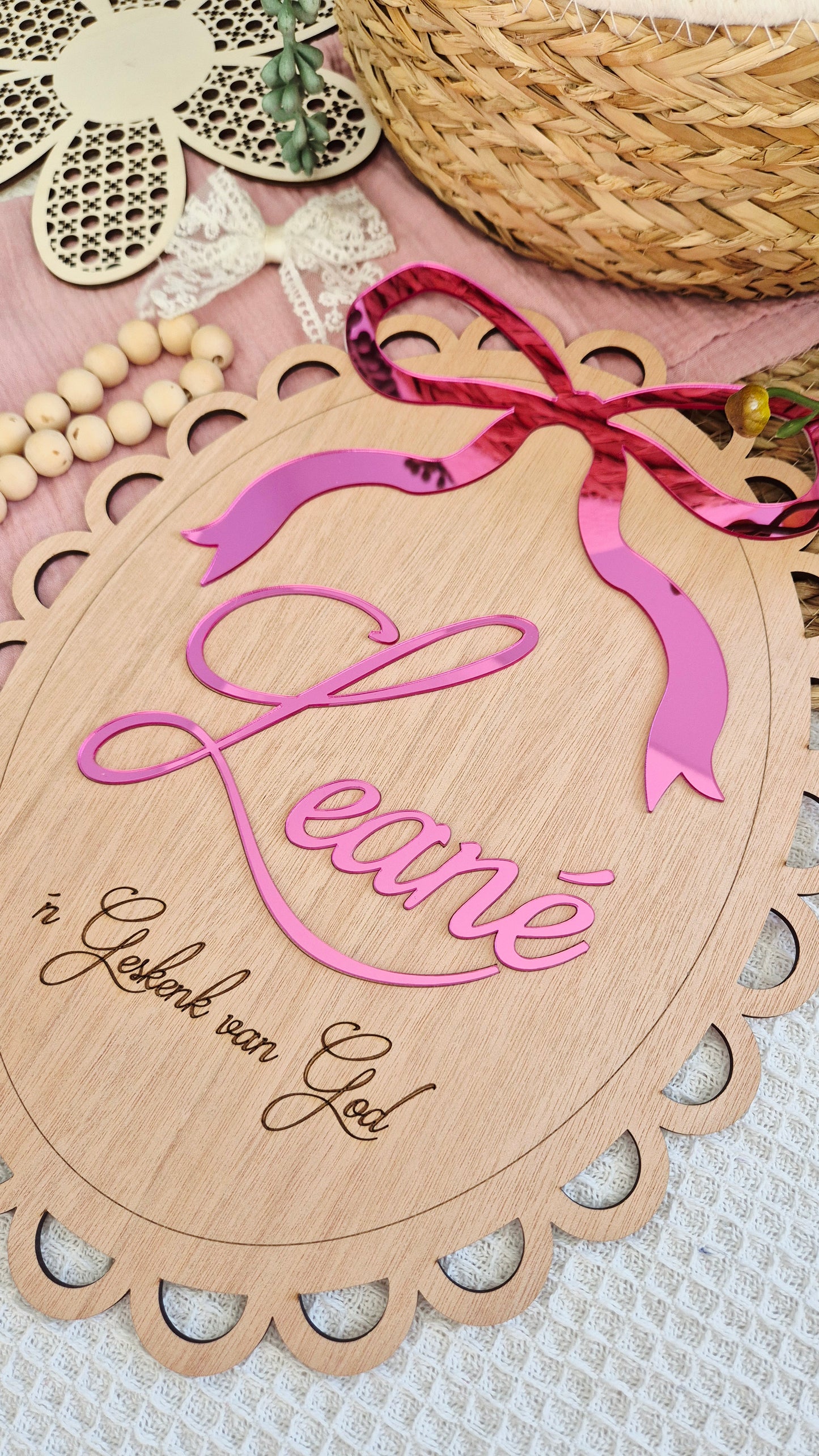Vintage Bow Name Plaque