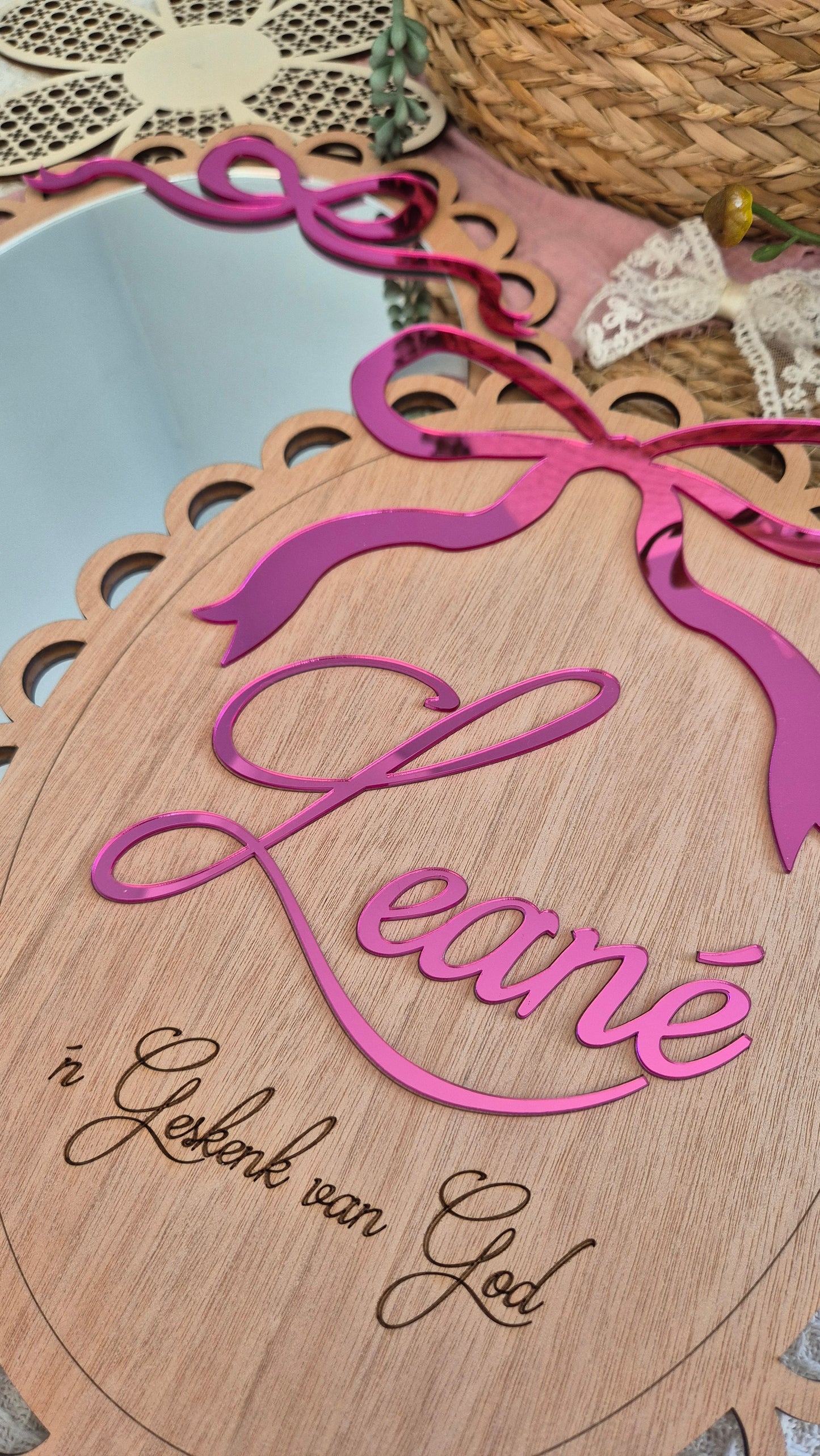 Vintage Bow Name Plaque
