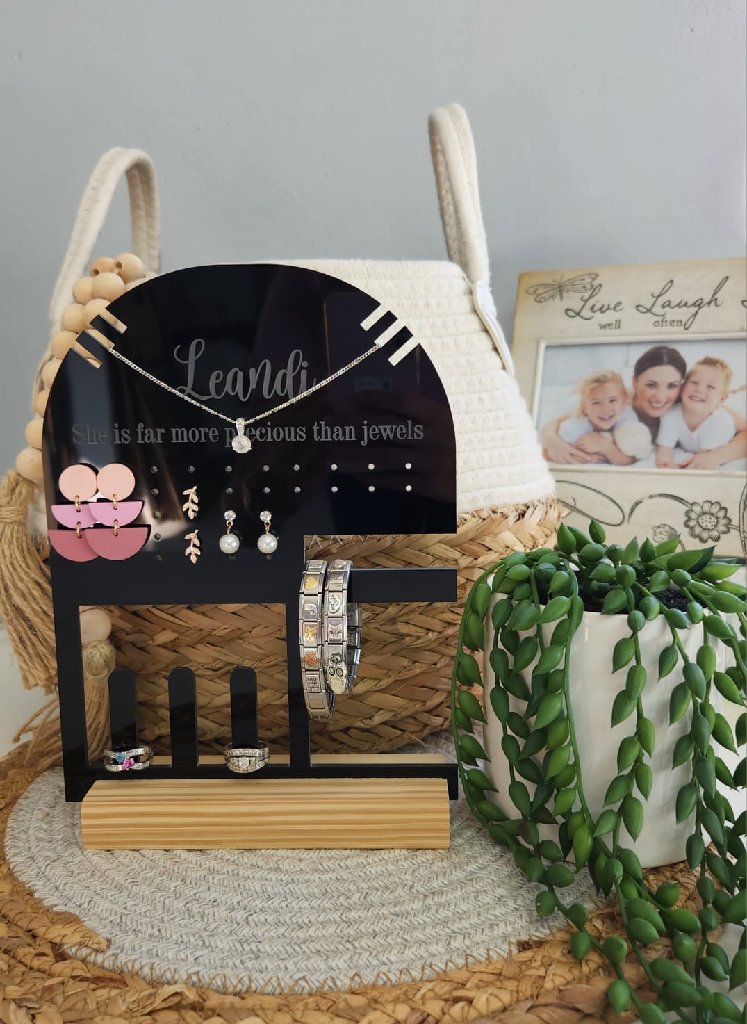 Personalised acrylic jewelry stand