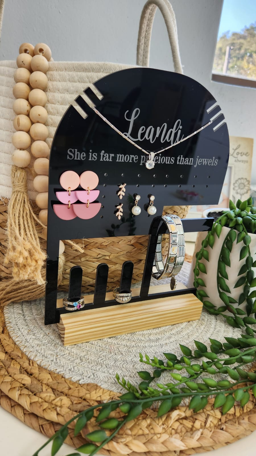 Personalised acrylic jewelry stand