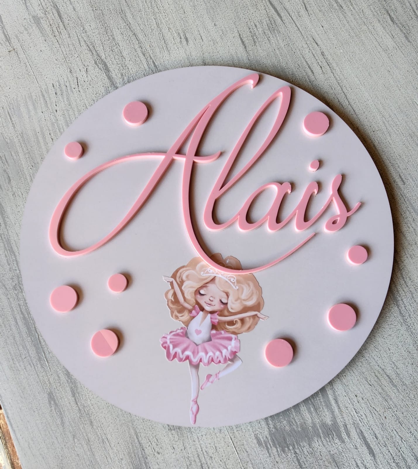 Themed round wooden name plaque (400mm)