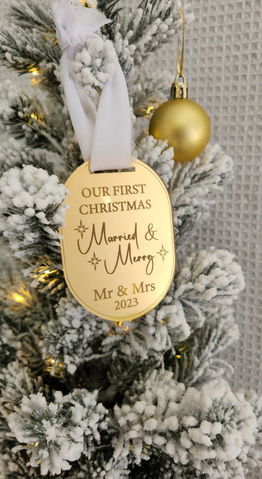 1st Chrstmas as Mr and Mrs tree ornament (personalised)