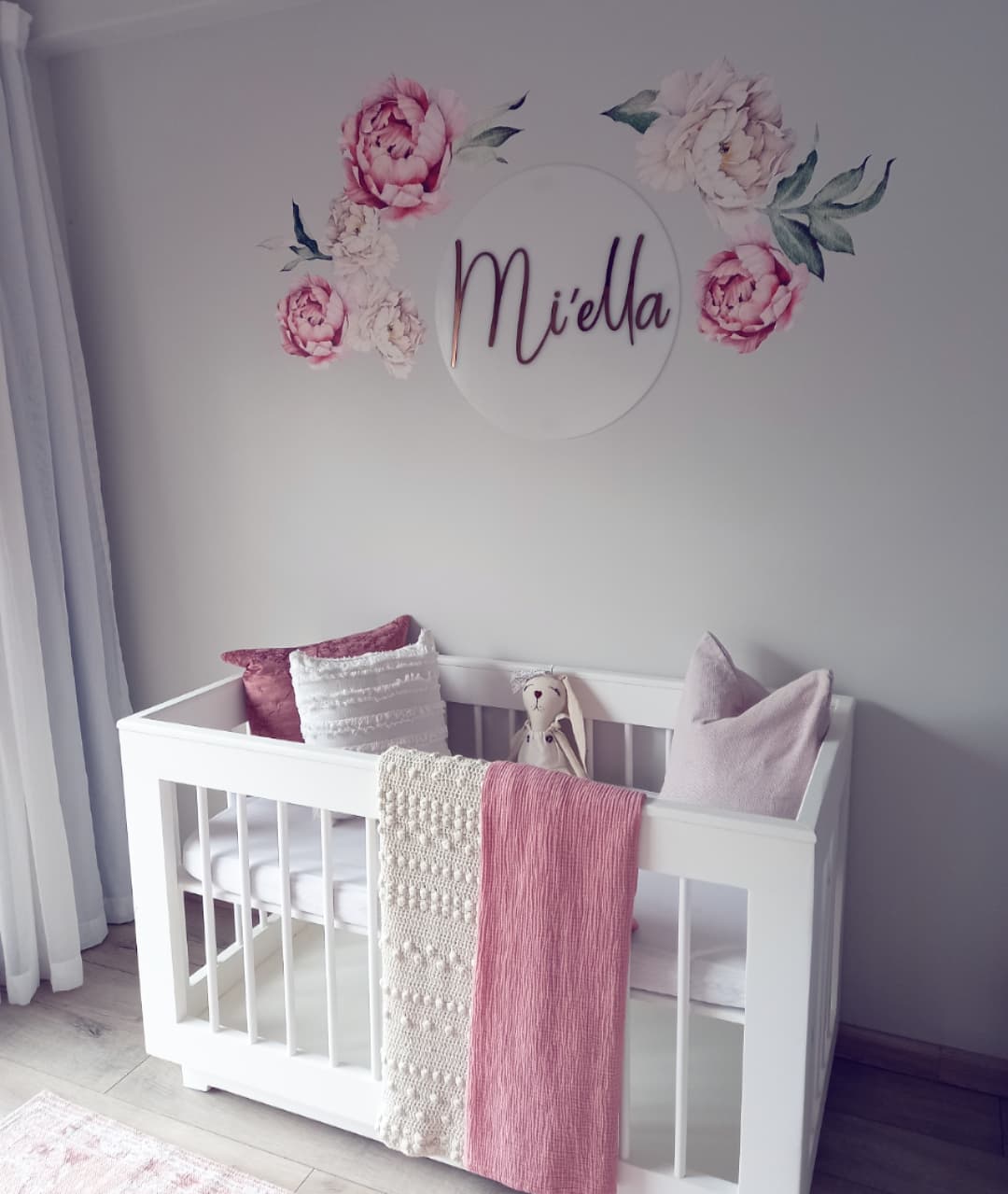 Round Double Acrylic Wall name